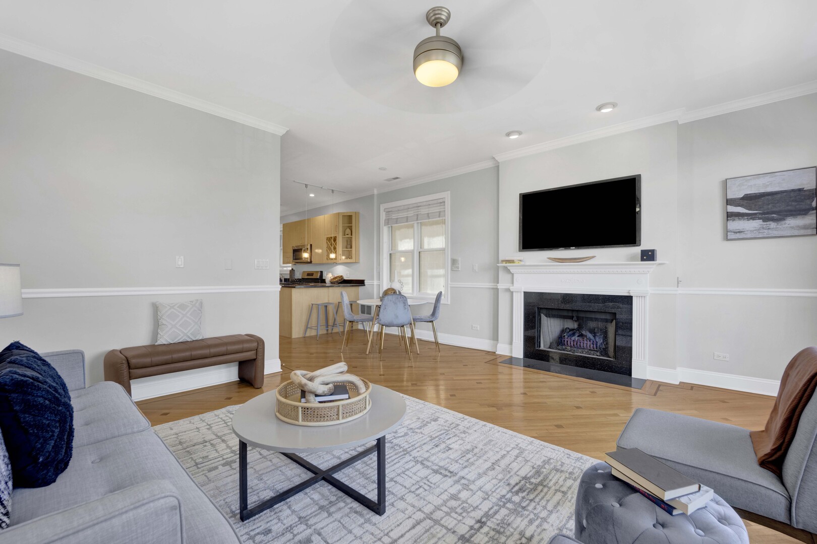 2637 West Belmont Avenue Chicago IL 60618