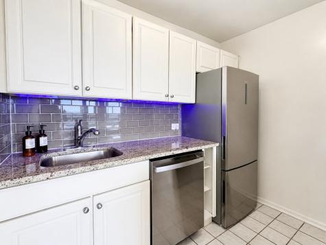 4343 North Clarendon Avenue Chicago IL 60613