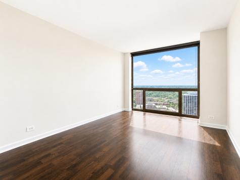 4343 North Clarendon Avenue Chicago IL 60613