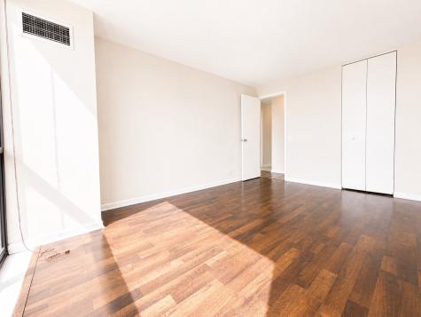 4343 North Clarendon Avenue Chicago IL 60613