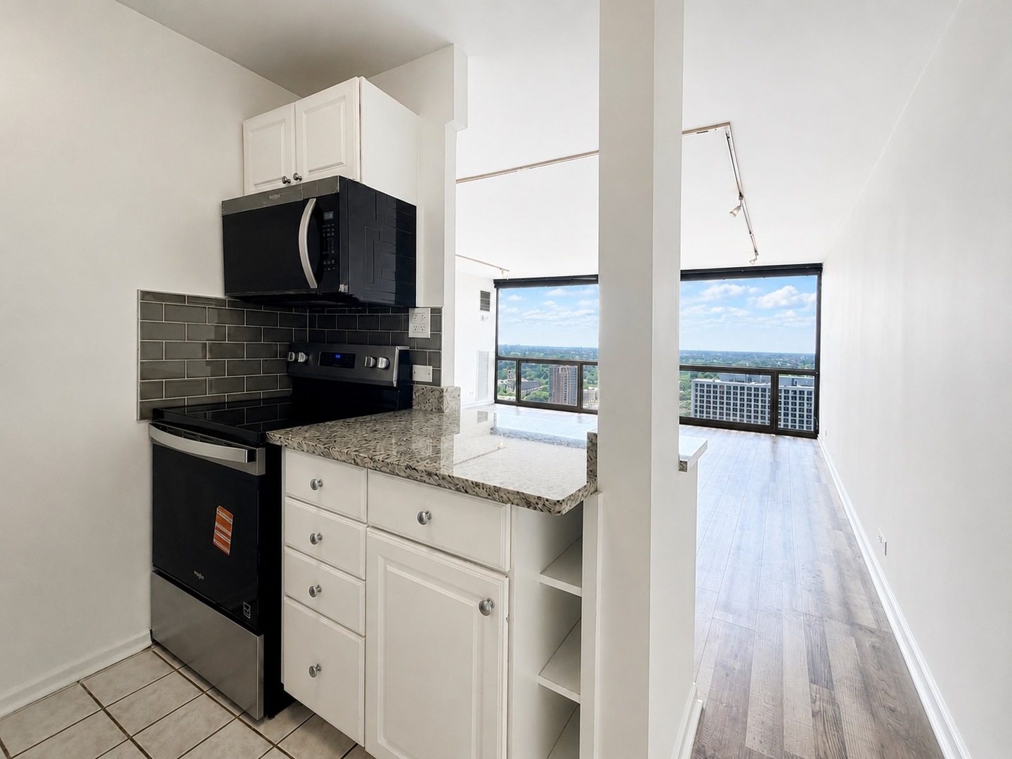 4343 North Clarendon Avenue Chicago IL 60613