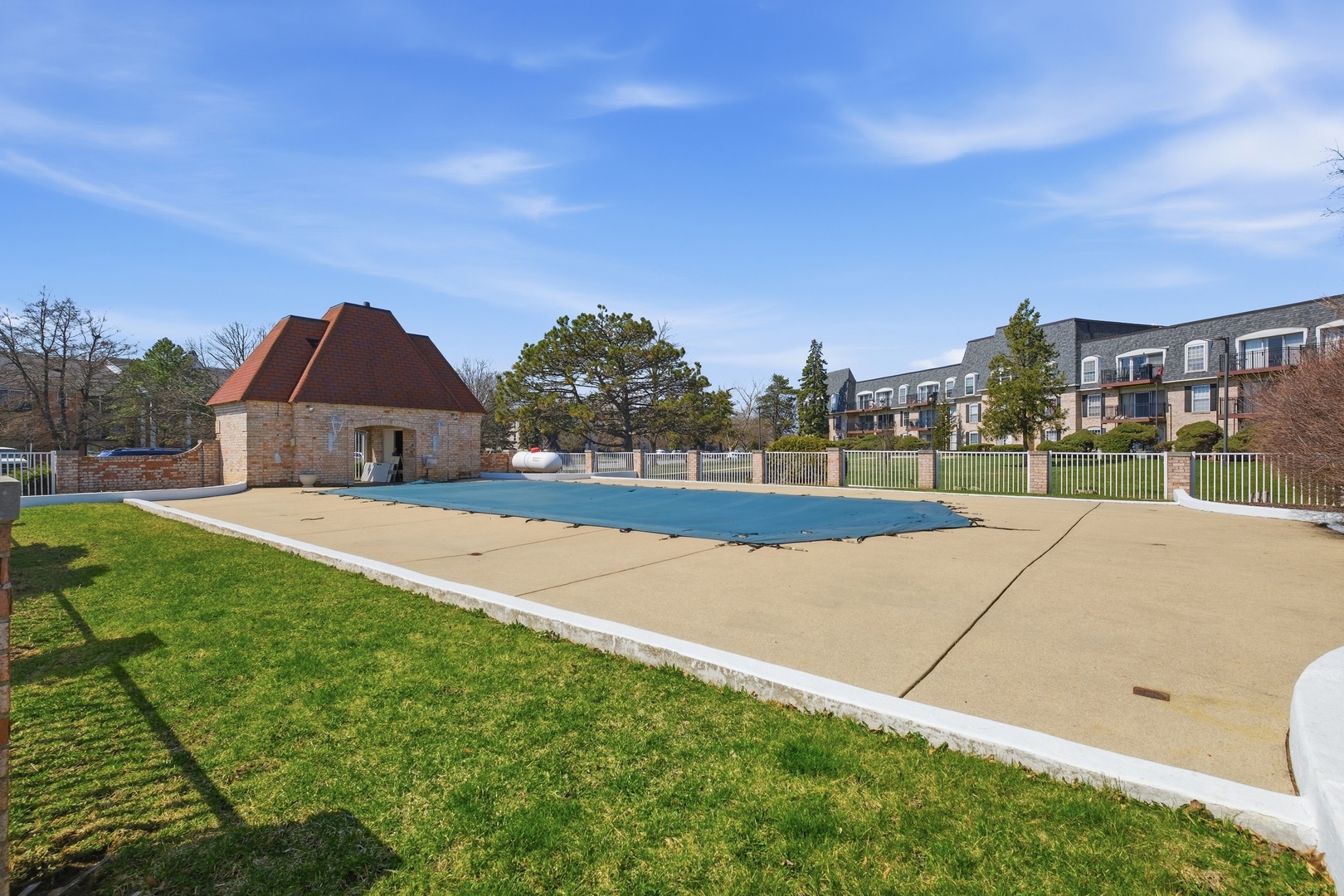 5001 Carriage Way Drive Rolling Meadows IL 60008