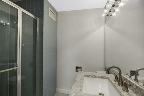 601 East 32nd Street Chicago IL 60616