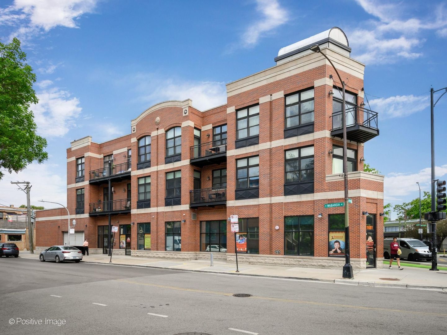 2089 West Wabansia Avenue Chicago IL 60647
