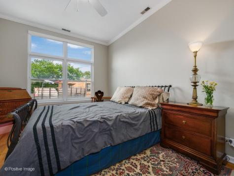 2089 West Wabansia Avenue Chicago IL 60647