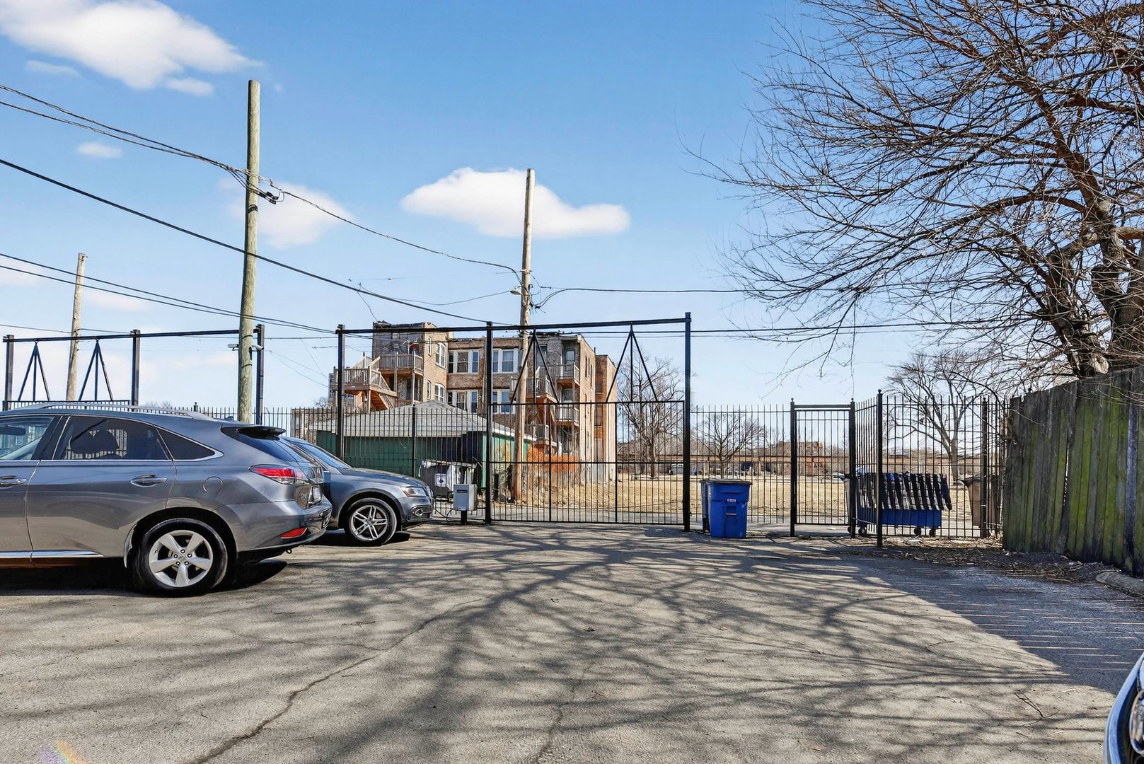 5207 South Indiana Avenue Chicago IL 60615