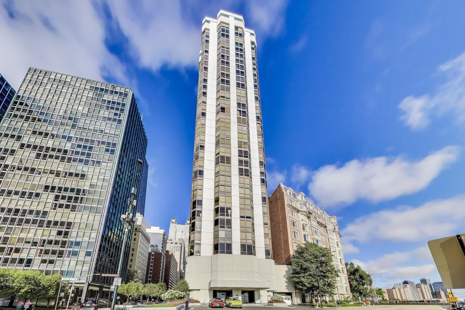 990 North Lake Shore Drive Chicago IL 60611