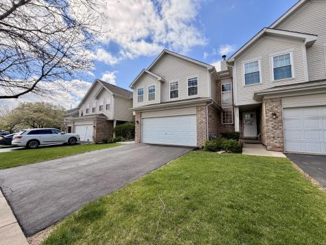 1535 Chatfield Court Roselle IL 60172