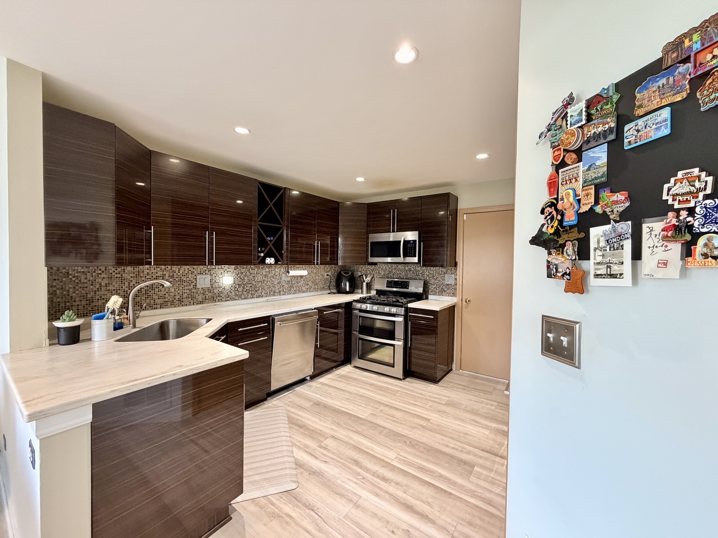 1535 Chatfield Court Roselle IL 60172