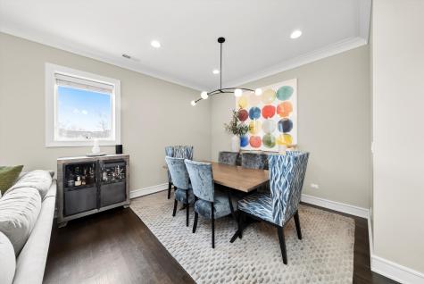1042 West Altgeld Street Chicago IL 60614