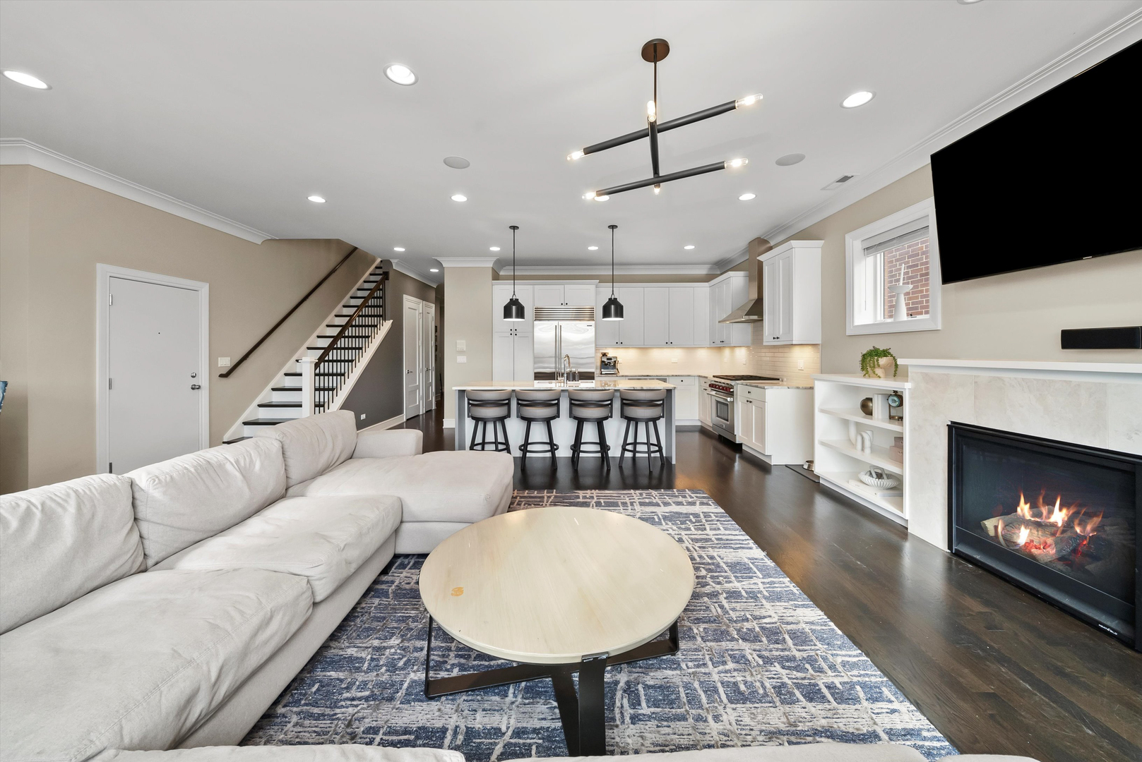 1042 West Altgeld Street Chicago IL 60614