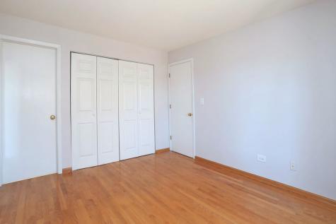 676 West Cross Creek Drive Roselle IL 60172