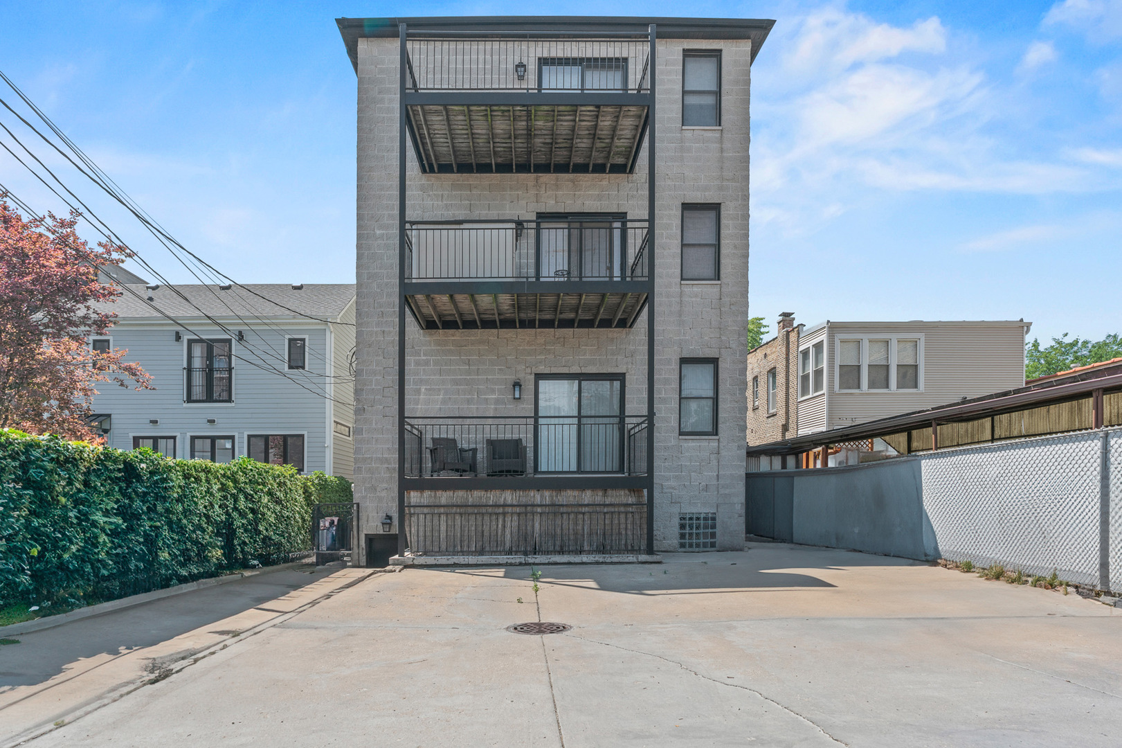 4341 North Mozart Street Chicago IL 60618