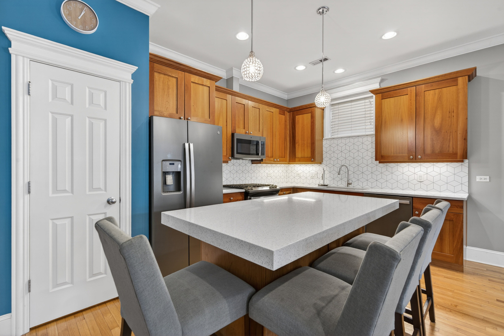 4341 North Mozart Street Chicago IL 60618