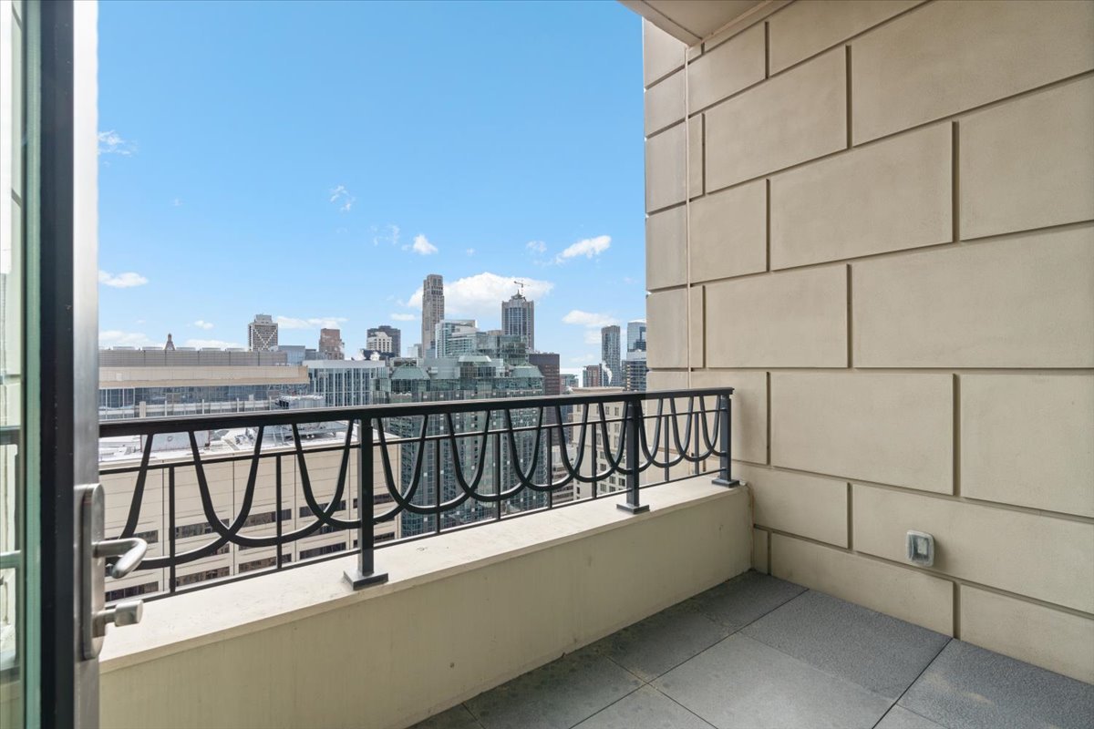 118 East Erie Street Chicago IL 60611