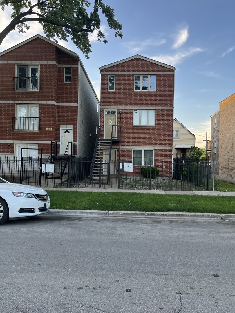 3008 West Flournoy Street Chicago IL 60612