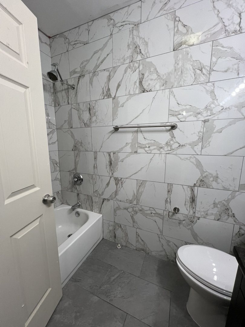 3008 West Flournoy Street Chicago IL 60612