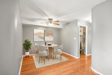 176 East Springbrook Drive Bloomingdale IL 60108