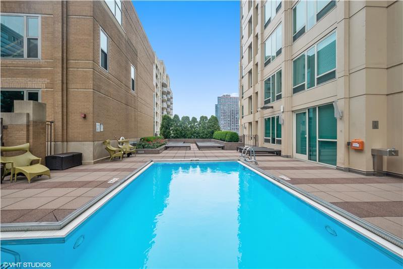 33 West Ontario Street Chicago IL 60654
