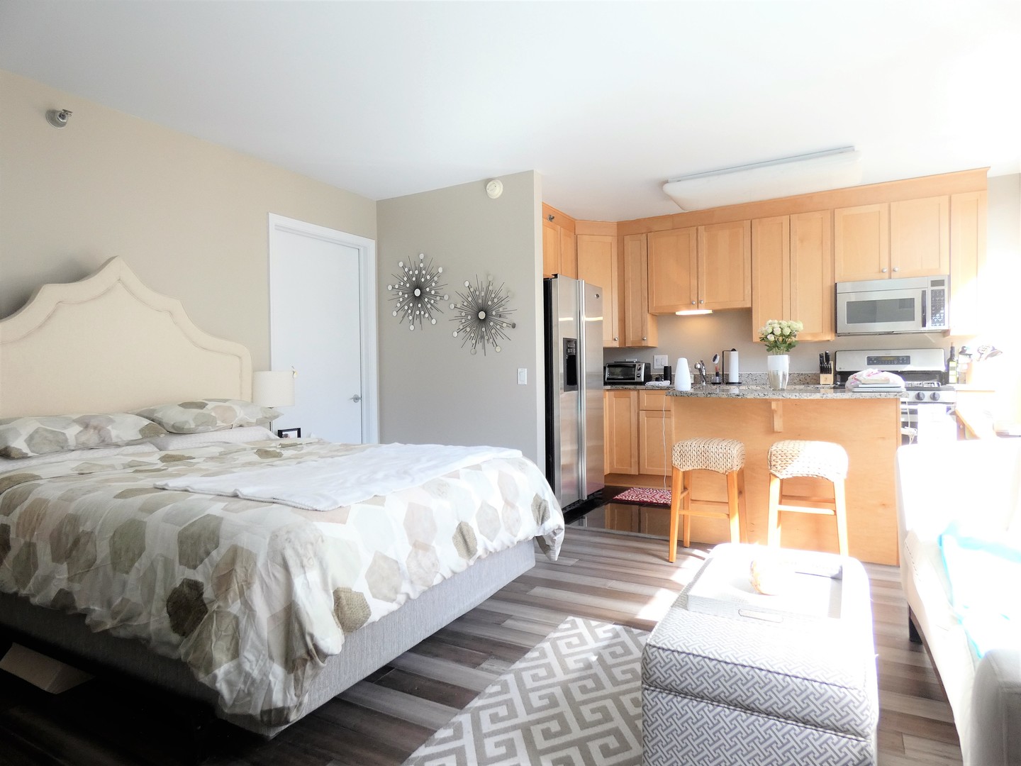 33 West Ontario Street Chicago IL 60654