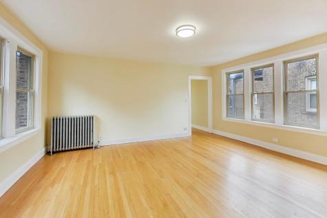 2221 East 68th Street Chicago IL 60649