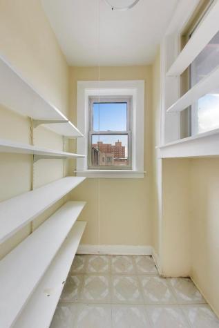 2221 East 68th Street Chicago IL 60649