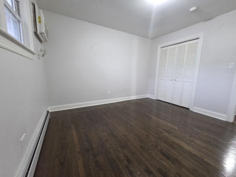 1105 Holiday Lane Des Plaines IL 60016