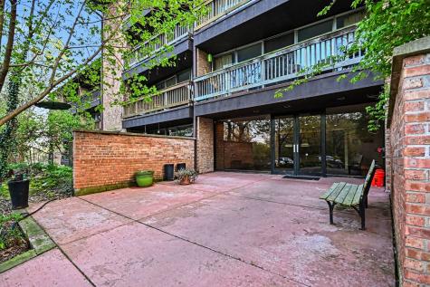 5700 Hillcrest Lane Lisle IL 60532