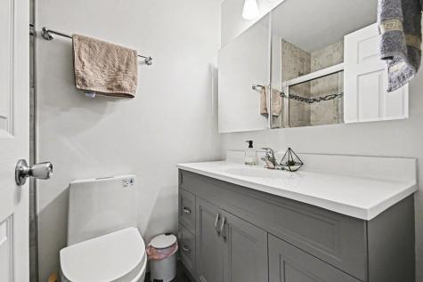5700 Hillcrest Lane Lisle IL 60532