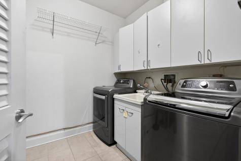 187 North Westshore Drive Chicago IL 60601