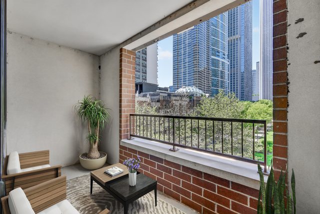 187 North Westshore Drive Chicago IL 60601