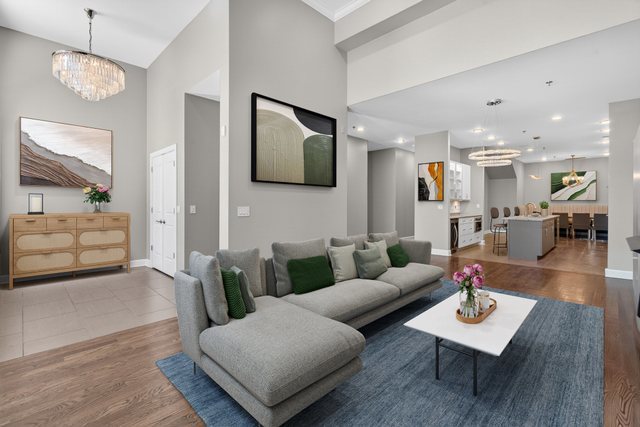 187 North Westshore Drive Chicago IL 60601