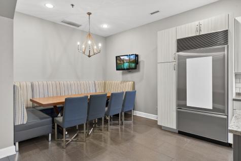 187 North Westshore Drive Chicago IL 60601