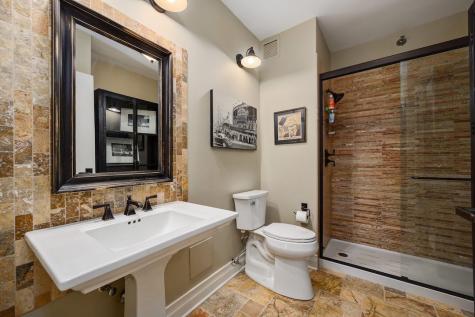 501 North Clinton Street Chicago IL 60654