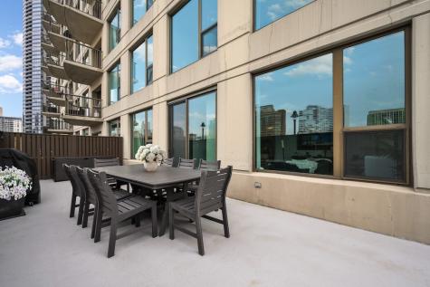 501 North Clinton Street Chicago IL 60654