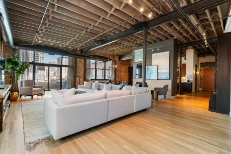 420 West Grand Avenue Chicago IL 60654