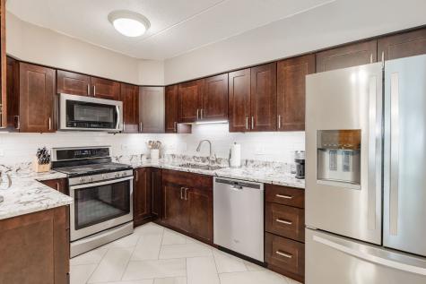 1477 East Thacker Street Des Plaines IL 60016