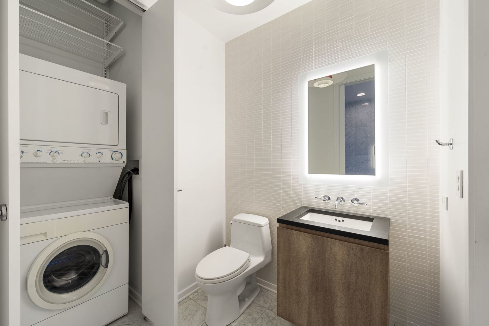 600 North Fairbanks Court Chicago IL 60611