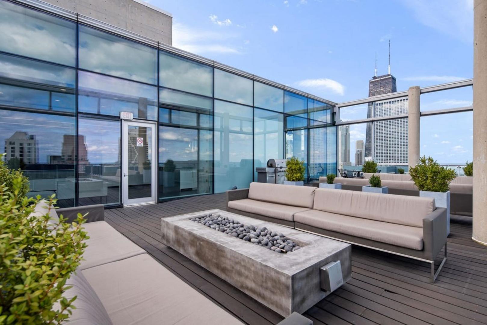 600 North Fairbanks Court Chicago IL 60611