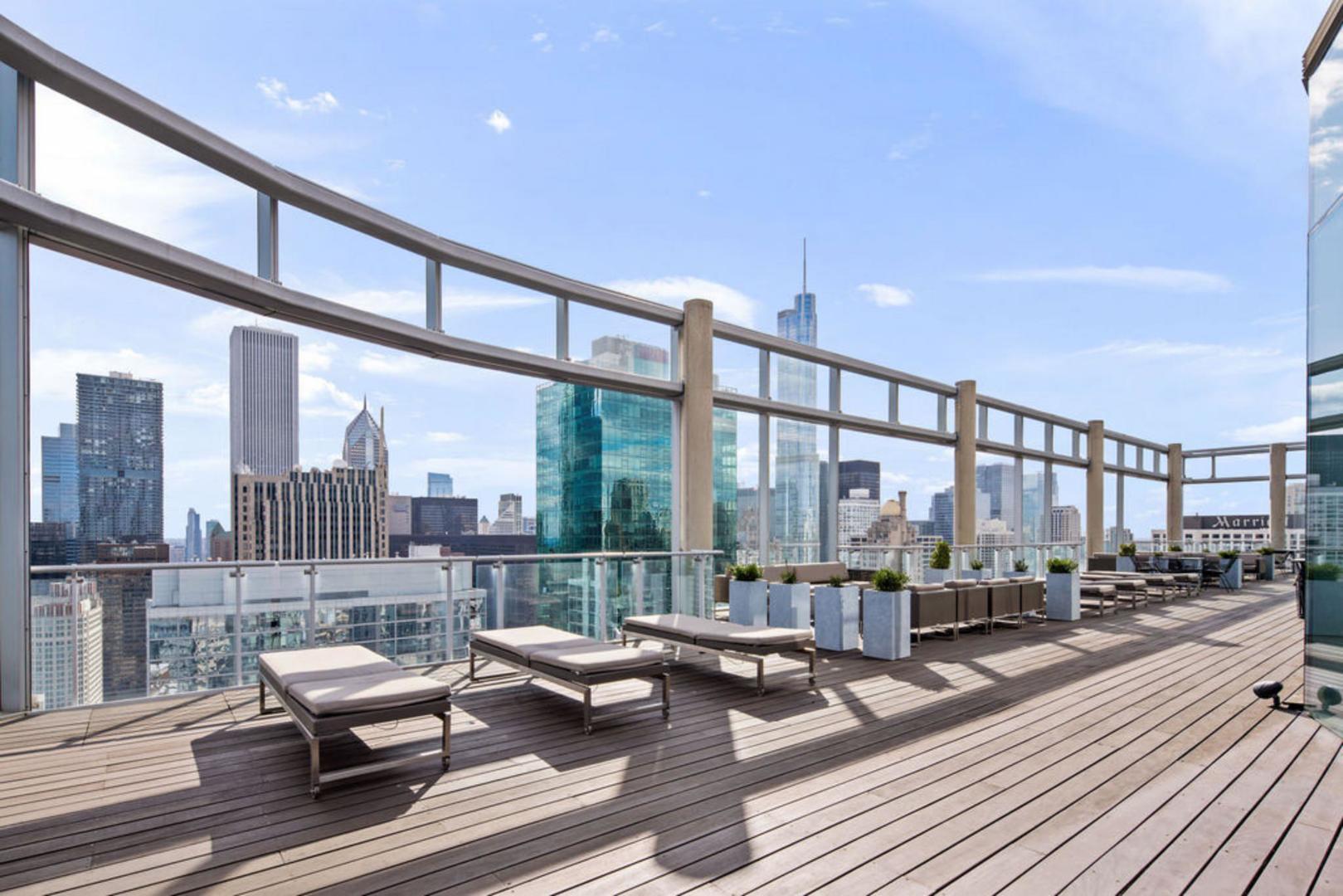 600 North Fairbanks Court Chicago IL 60611