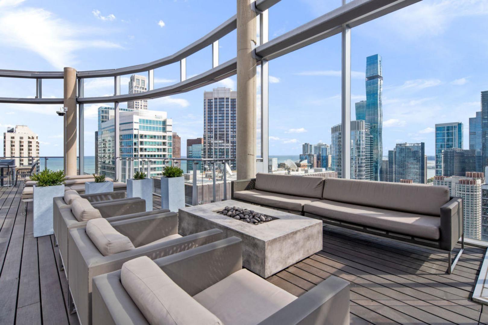 600 North Fairbanks Court Chicago IL 60611