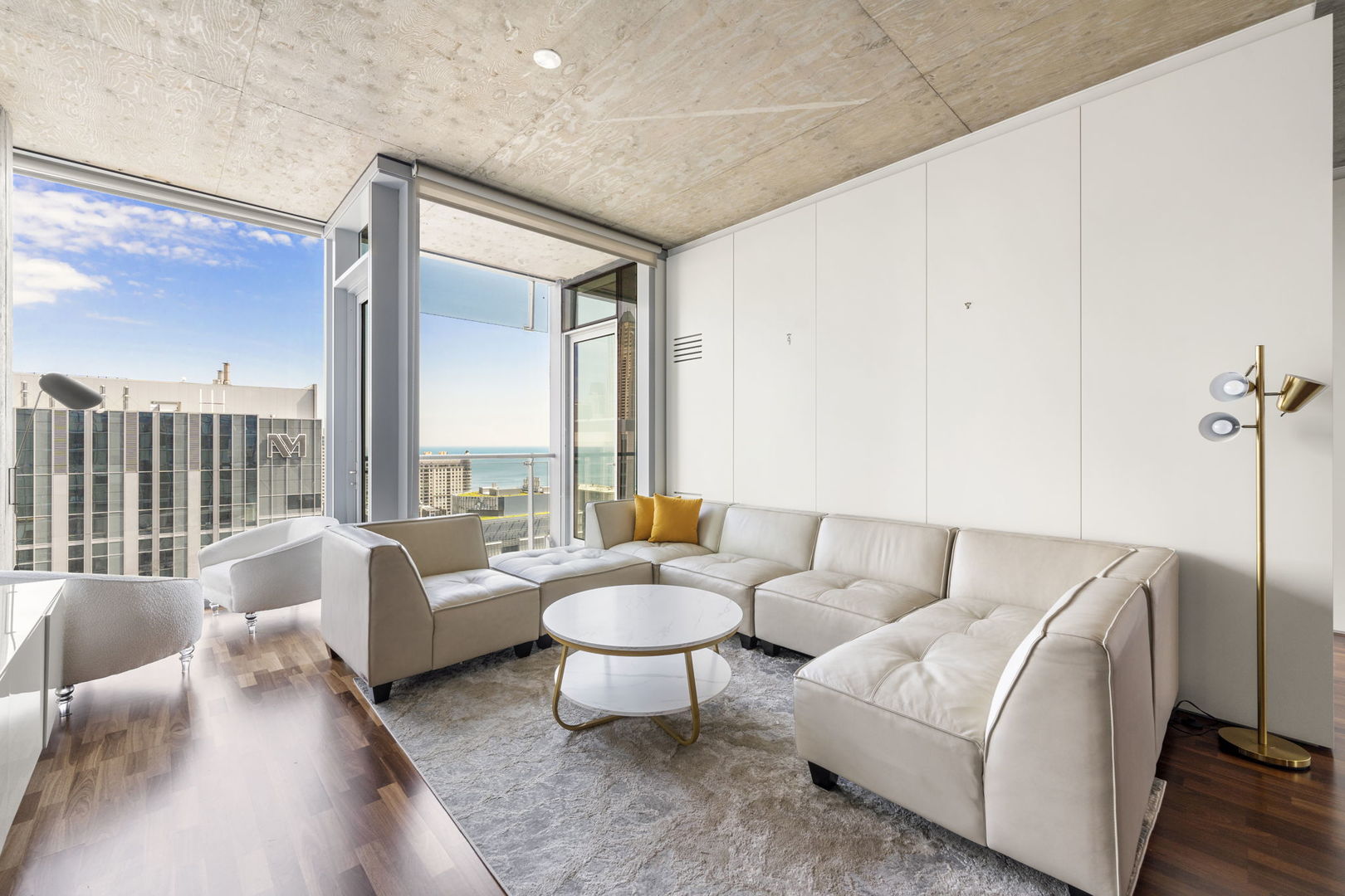 600 North Fairbanks Court Chicago IL 60611