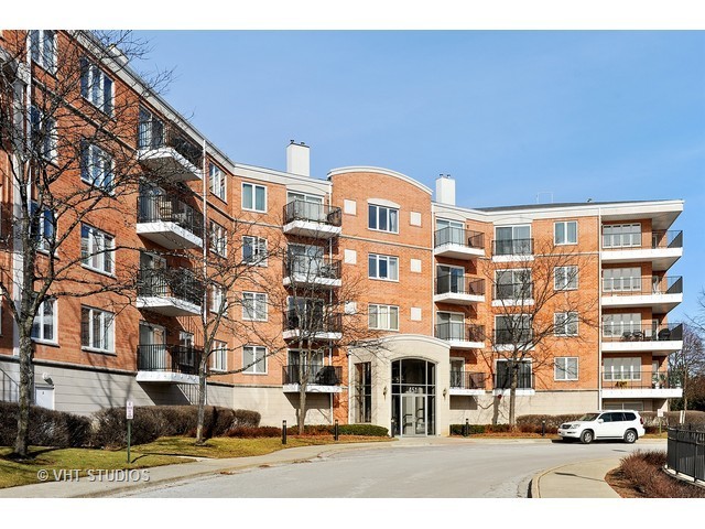 451 Town Place Circle Buffalo Grove IL 60089