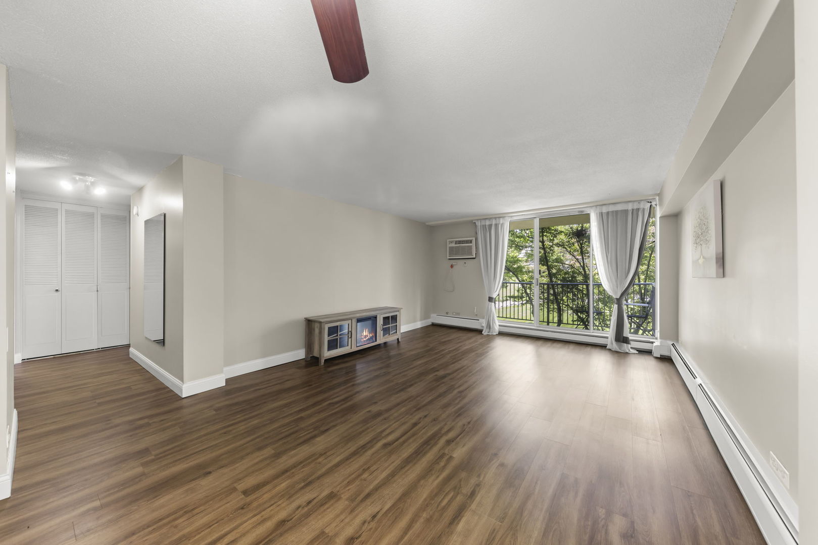 2222 South Stewart Avenue Lombard IL 60148