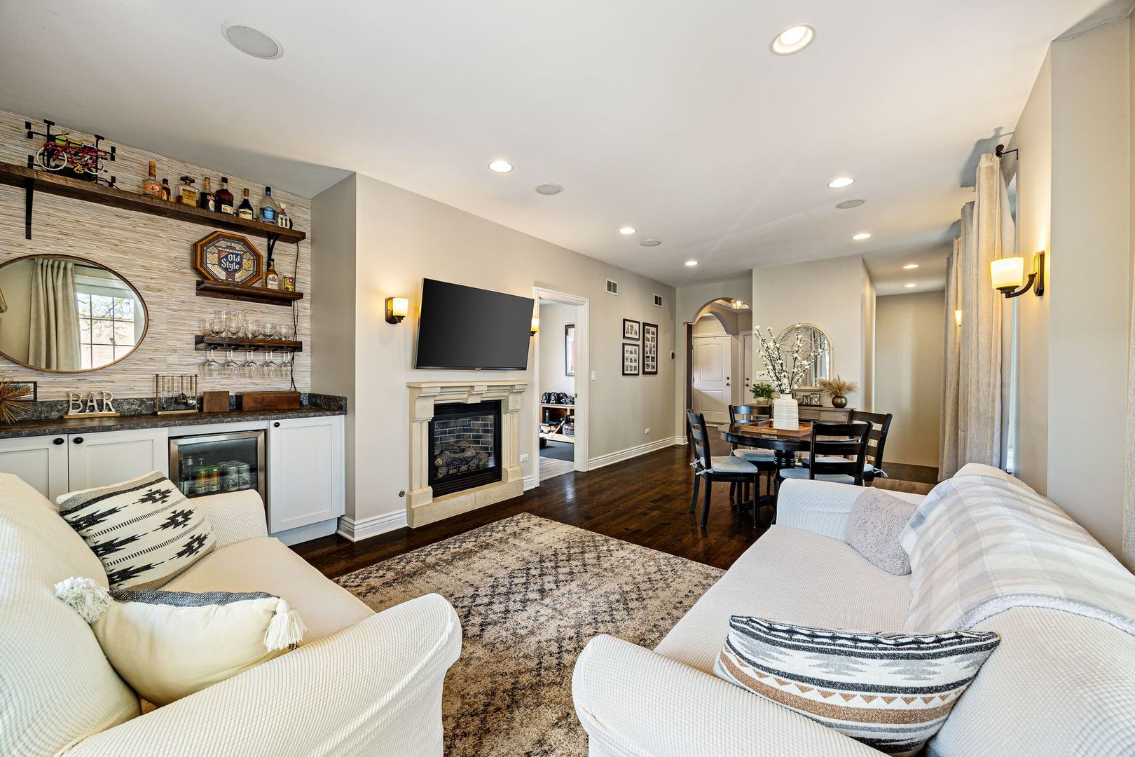 3435 West Belmont Avenue Chicago IL 60618