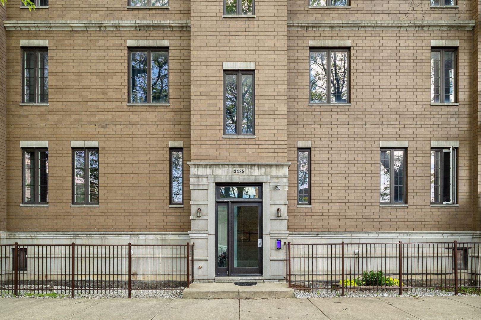 3435 West Belmont Avenue Chicago IL 60618