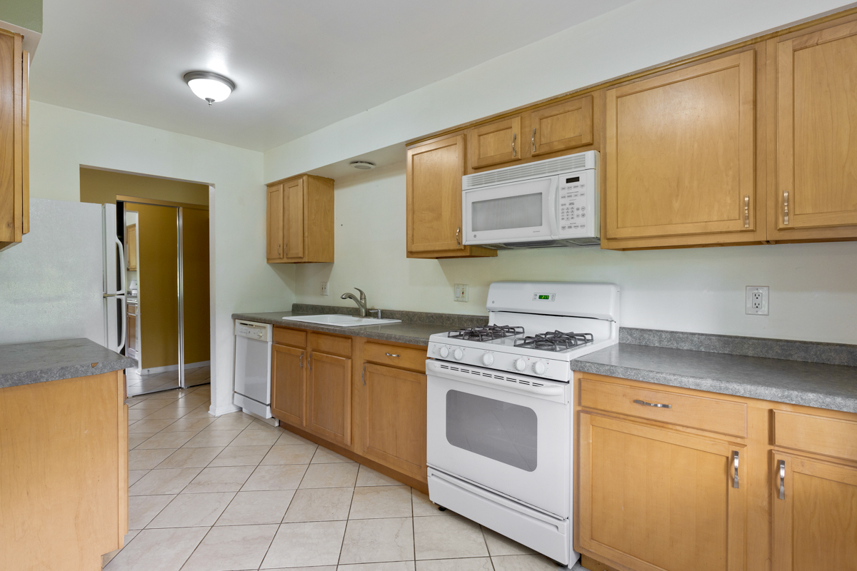 235 North Mill Road Addison IL 60101