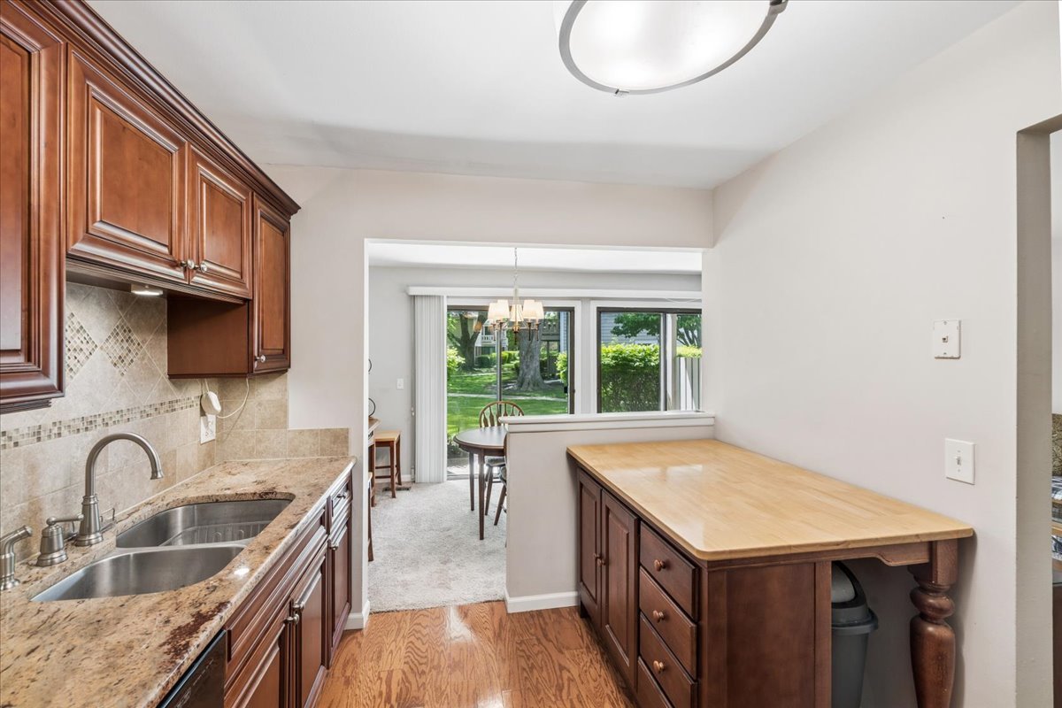 349 Newgate Court Schaumburg IL 60193