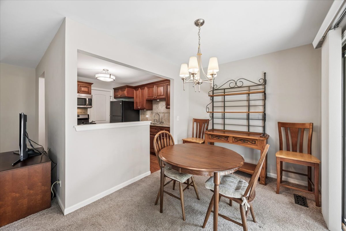 349 Newgate Court Schaumburg IL 60193
