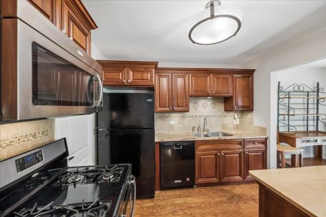349 Newgate Court Schaumburg IL 60193
